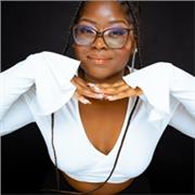 Imparto clases de apoyo escolar de inglés en base a las necesidades del alumno.